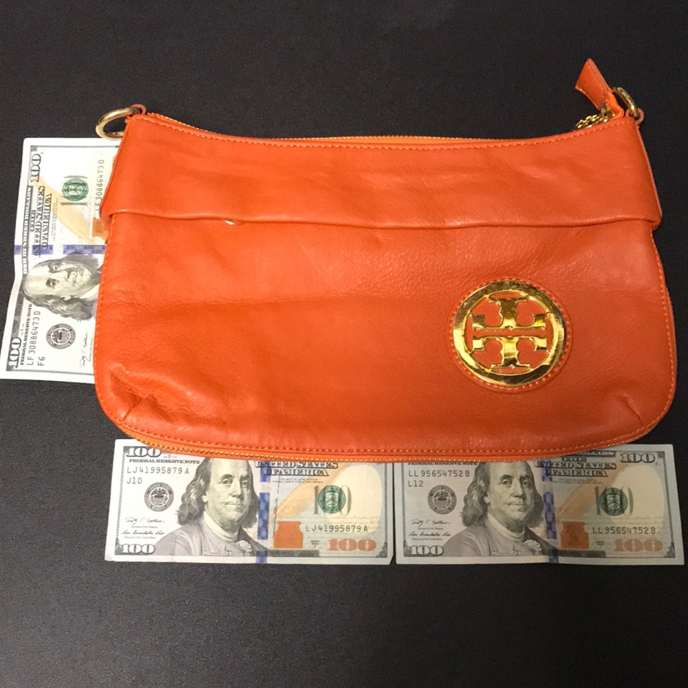 Excellent Tory Burch euc like new